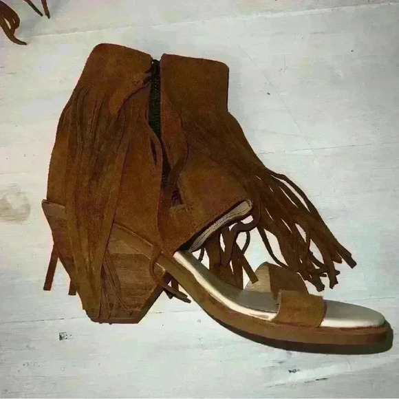 KOOLABURRA Piaz II Chestnut Suede Fringe Heel Sandals/Ankle Boot Zip Sz 6.5 - Picture 3 of 11